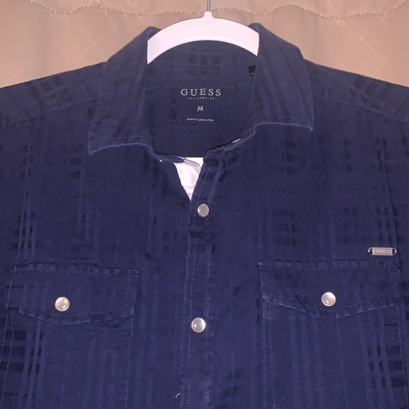 Men’s Guess Button Up Navy Size Medium - Picture 2 of 6